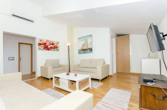 Apartmán Střední Dalmácie - Okrug Gornji DA 7540 N1