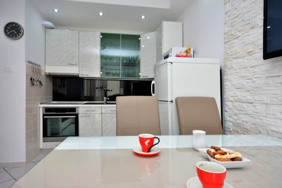 Apartmán Střední Dalmácie - Podstrana DA 7551 N1