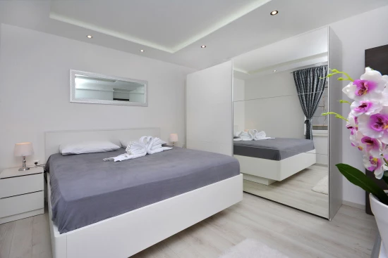 Apartmán Střední Dalmácie - Podstrana DA 7551 N1