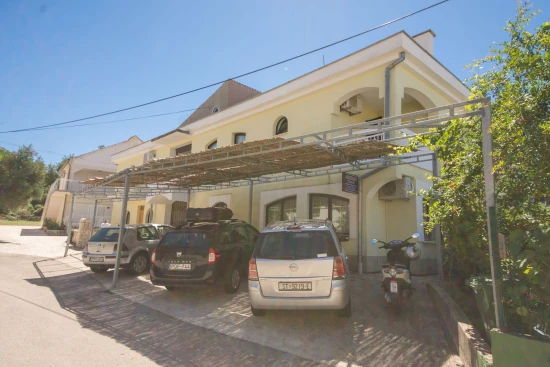Apartmán Střední Dalmácie - Okrug Gornji DA 7552 N1