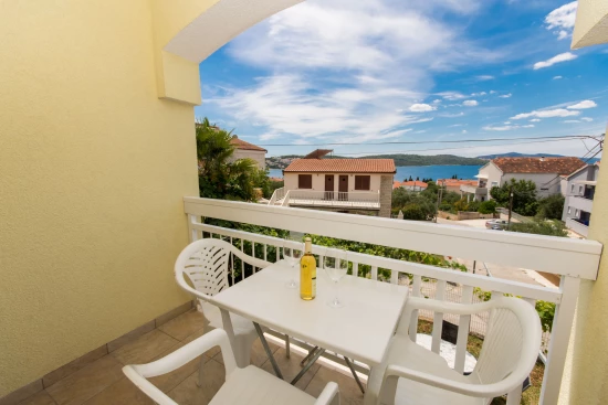 Apartmán Střední Dalmácie - Okrug Gornji DA 7552 N1