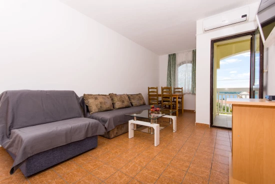 Apartmán Střední Dalmácie - Okrug Gornji DA 7552 N1