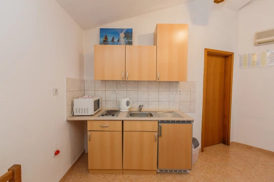 Apartmán Střední Dalmácie - Kaštela DA 7561 N2