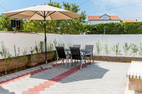 Domek Severní Dalmácie - Tribunj (Vodice) DA 7568 N1