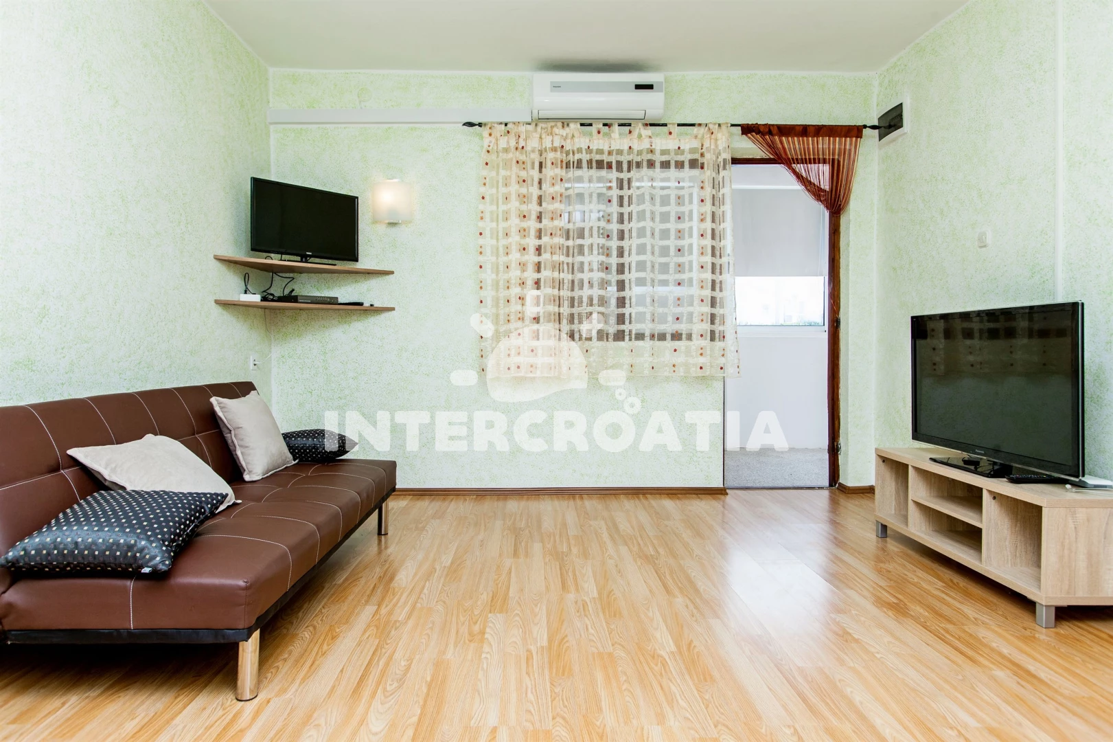 Domek Severní Dalmácie - Tribunj (Vodice) DA 7568 N1