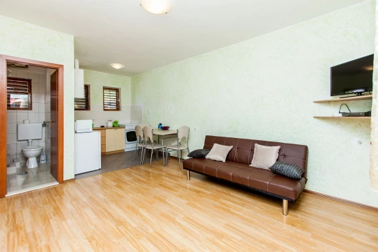 Domek Severní Dalmácie - Tribunj (Vodice) DA 7568 N1