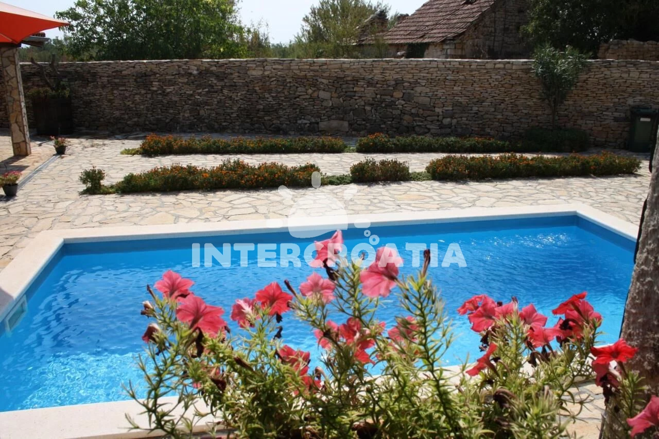 Vila Severní Dalmácie - Bogatic Prominski DA 7570 N1