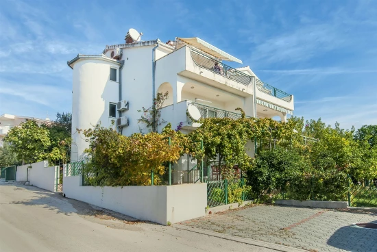 Apartmán Střední Dalmácie - Okrug Gornji DA 7573 N2