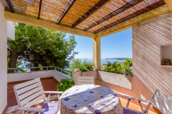 Apartmán Střední Dalmácie - Okrug Gornji DA 7581 N1