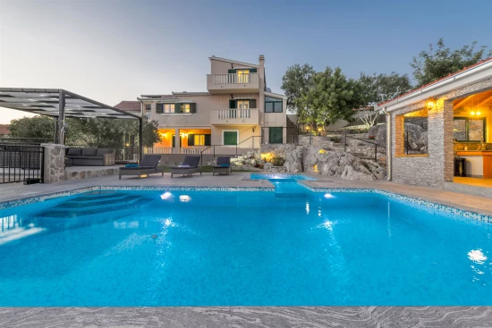 Domek Střední Dalmácie - Okrug Donji DA 7582 N1