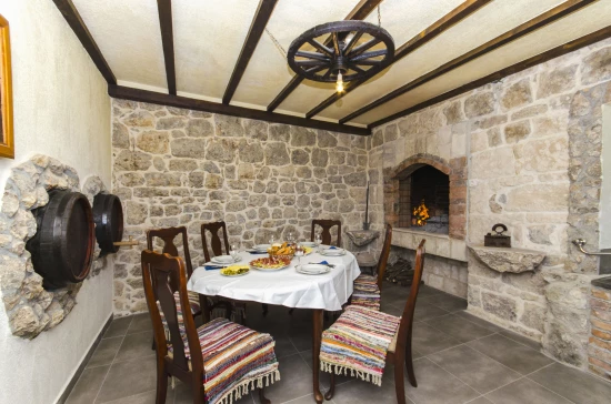 Domek Střední Dalmácie - Sinj DA 7617 N1