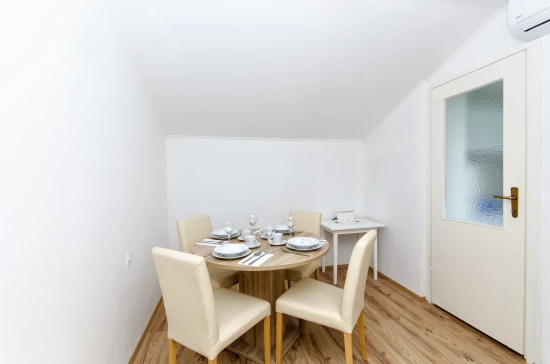 Domek Střední Dalmácie - Sinj DA 7617 N1