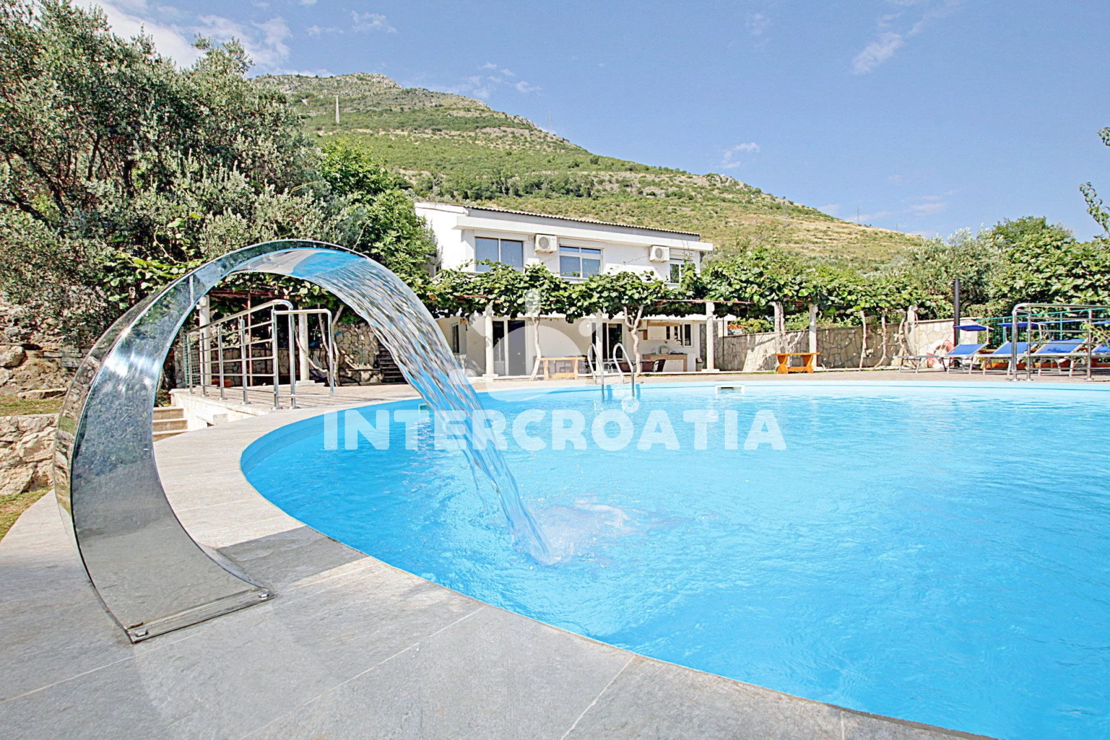 Vila Černá Hora - Reževići CH 7032 N1