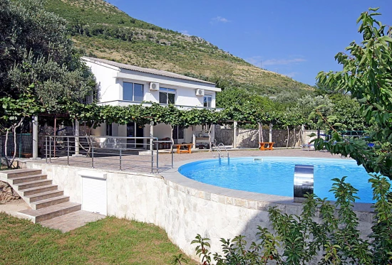 Vila Černá Hora - Reževići CH 7032 N1