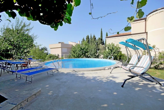 Vila Černá Hora - Reževići CH 7032 N1