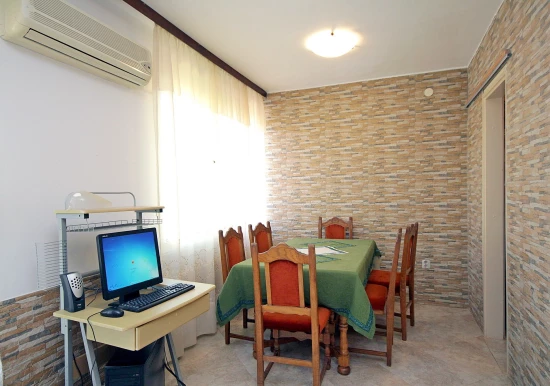 Vila Černá Hora - Reževići CH 7032 N1