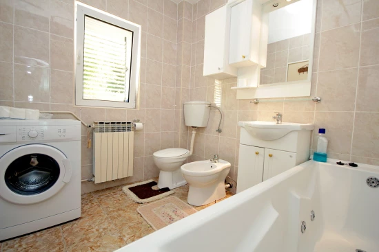 Vila Černá Hora - Reževići CH 7032 N1