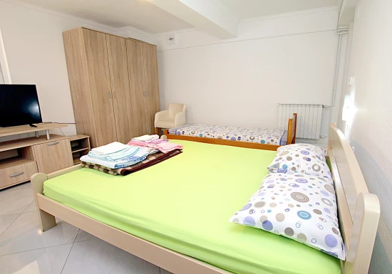 Vila Černá Hora - Reževići CH 7032 N1