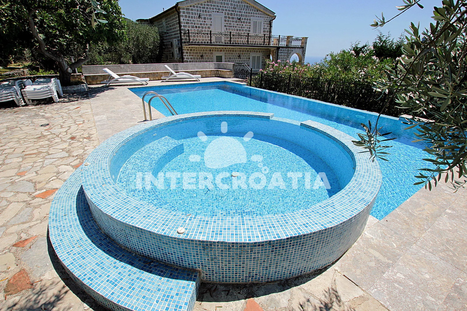 Vila Černá Hora - Reževići CH 7033 N1