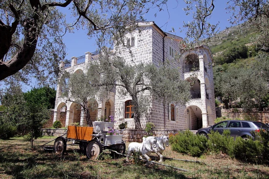 Vila Černá Hora - Reževići CH 7033 N1