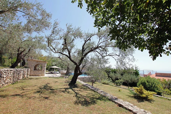 Vila Černá Hora - Reževići CH 7033 N1