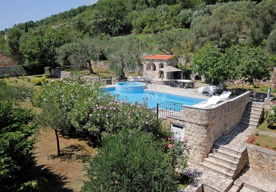 Vila Černá Hora - Reževići CH 7033 N1