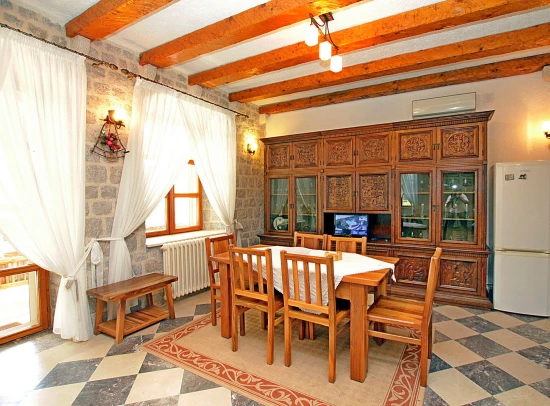 Vila Černá Hora - Reževići CH 7033 N1