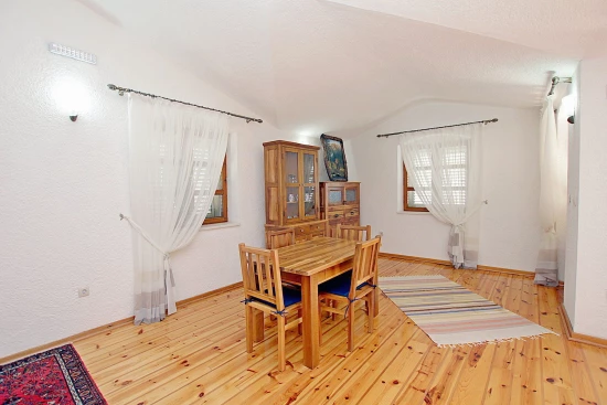 Vila Černá Hora - Reževići CH 7033 N1