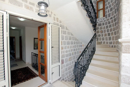 Vila Černá Hora - Reževići CH 7033 N1