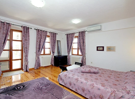 Vila Černá Hora - Reževići CH 7033 N1