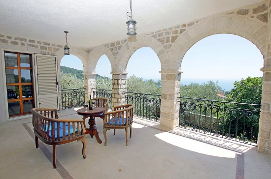 Vila Černá Hora - Reževići CH 7033 N1