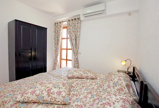 Vila Černá Hora - Reževići CH 7033 N1