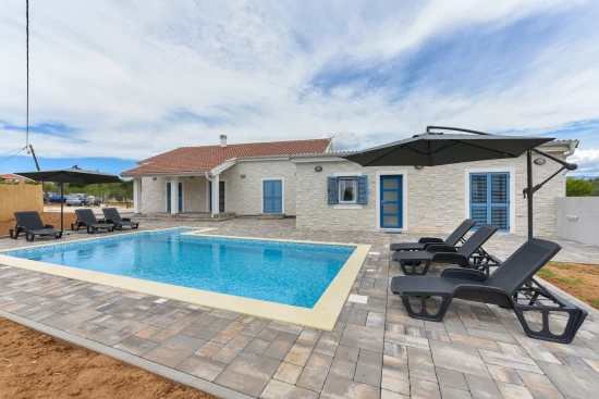 Vila Severní Dalmácie - Privlaka DA 7621 N1