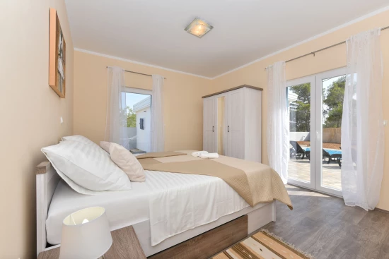 Vila Severní Dalmácie - Privlaka DA 7621 N1