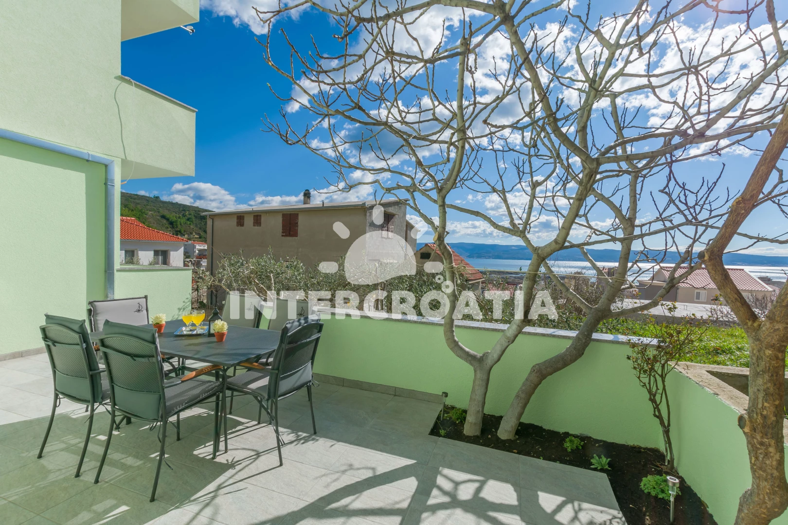 Apartmán Střední Dalmácie - Dugi Rat DA 7624 N1