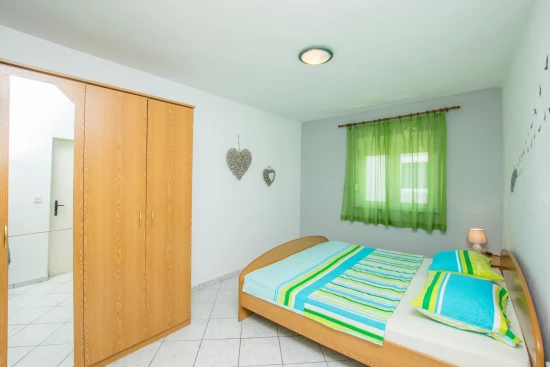 Apartmán Severní Dalmácie - Pirovac DA 7626 N1