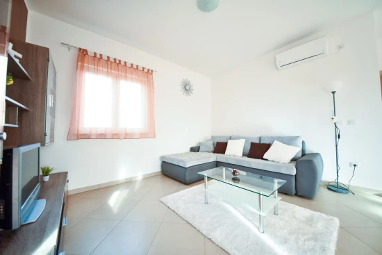 Vila Severní Dalmácie - Pirovac DA 7628 N1