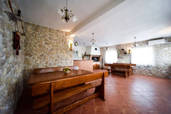 Vila Severní Dalmácie - Pirovac DA 7628 N1