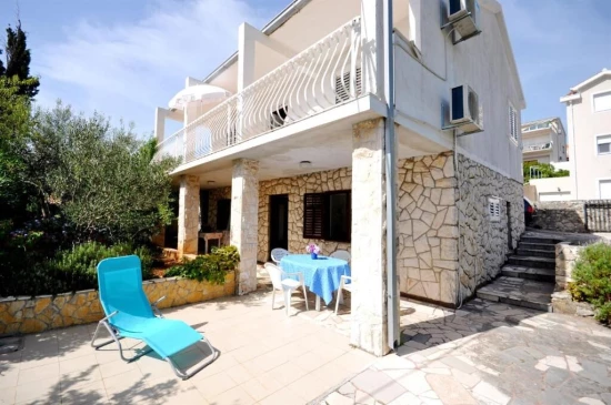 Apartmán Střední Dalmácie - Okrug Gornji DA 7663 N1