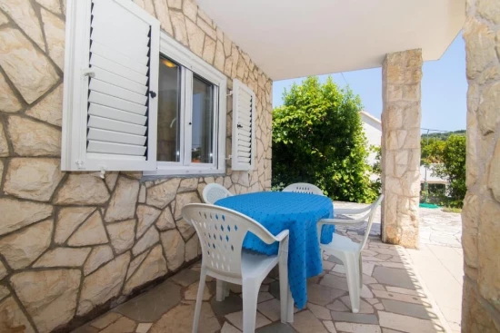 Apartmán Střední Dalmácie - Okrug Gornji DA 7663 N1