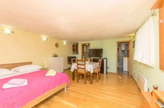 Domek Severní Dalmácie - Brodarica DA 7665 N1