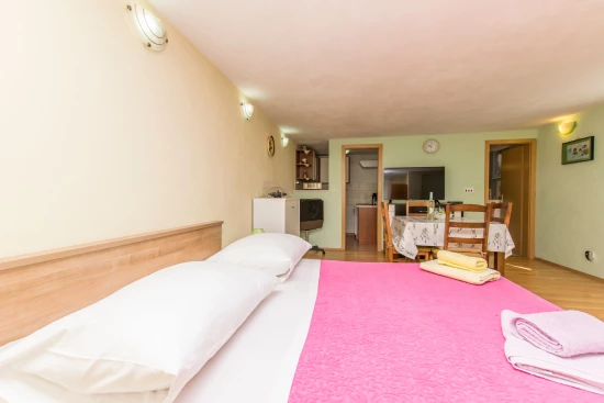 Domek Severní Dalmácie - Brodarica DA 7665 N1