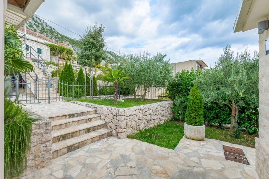 Vila Střední Dalmácie - Gata (Omiš) DA 7667 N1