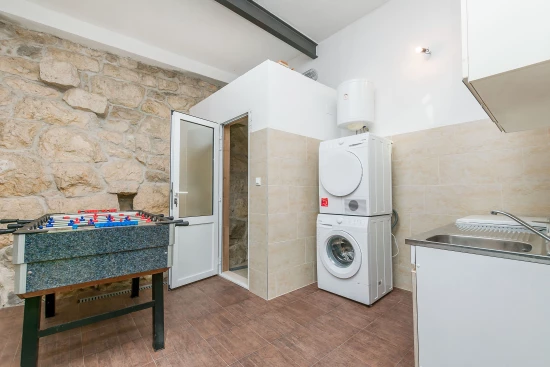 Vila Střední Dalmácie - Gata (Omiš) DA 7667 N1