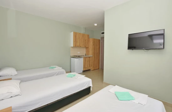 Apartmán Černá Hora - Čanj CH 7040 N4