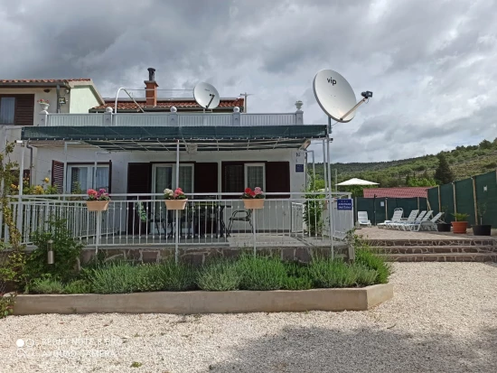 Apartmán Střední Dalmácie - Marina DA 7685 N1