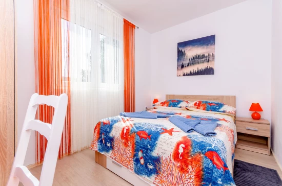 Apartmán Střední Dalmácie - Marina DA 7685 N1