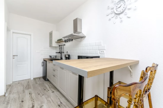 Apartmán Střední Dalmácie - Okrug Gornji DA 7688 N2