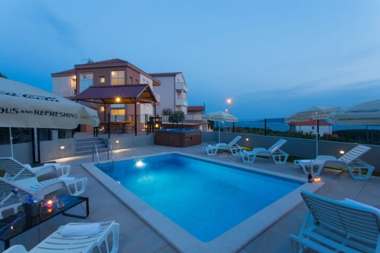 Vila Střední Dalmácie - Seget Vranjica DA 7695 N1