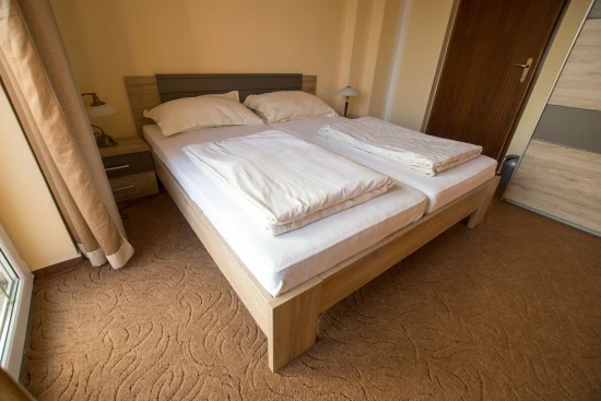 Apartmán Severní Dalmácie - Starigrad Paklenica DA 7727 N2